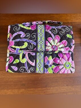 NWOT Vera Bradley Quilted Floral Jewelry Case in Purple Punch